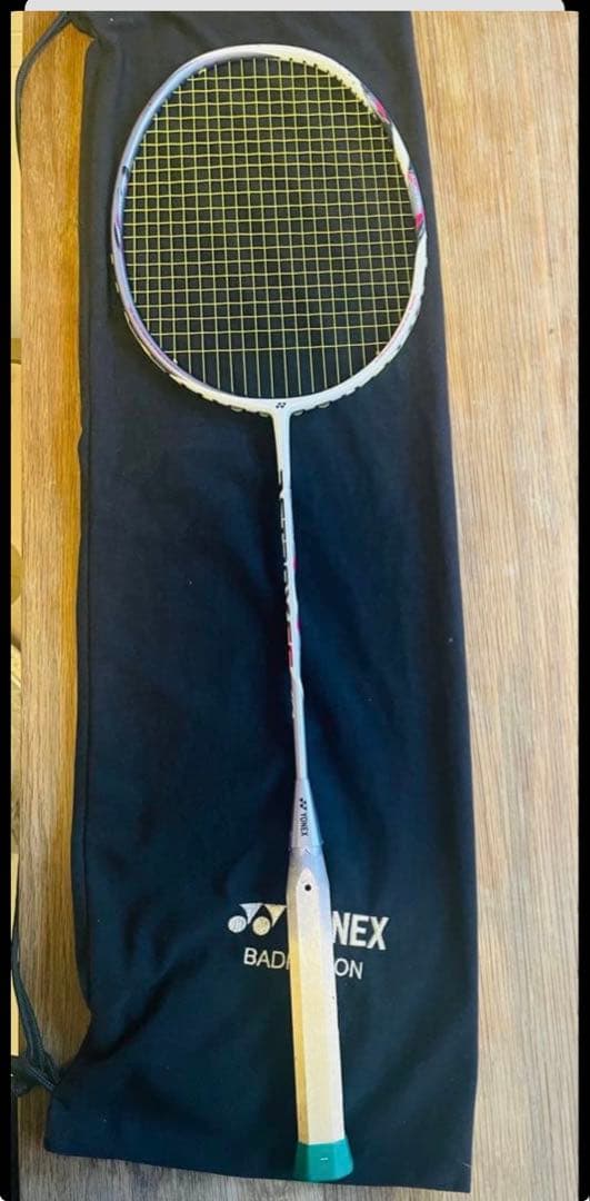 【太田】　バドミントンラケット2本セット