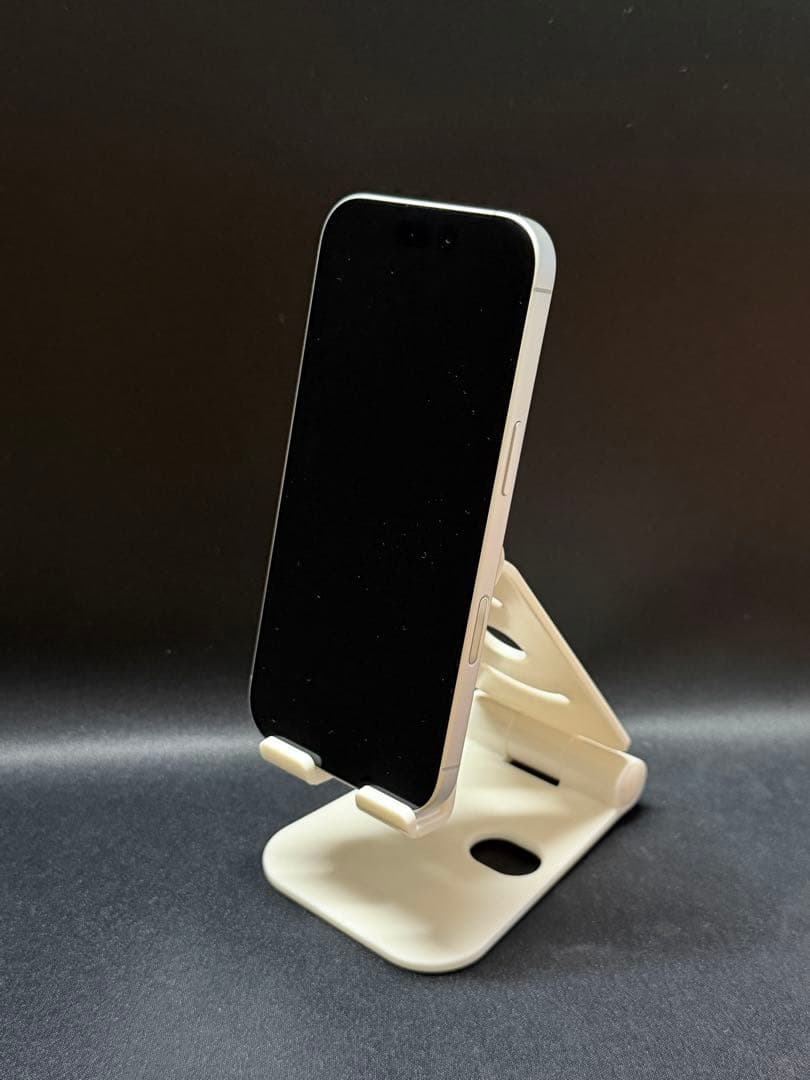 ゆ**　iPhone17 256GB ホワイト