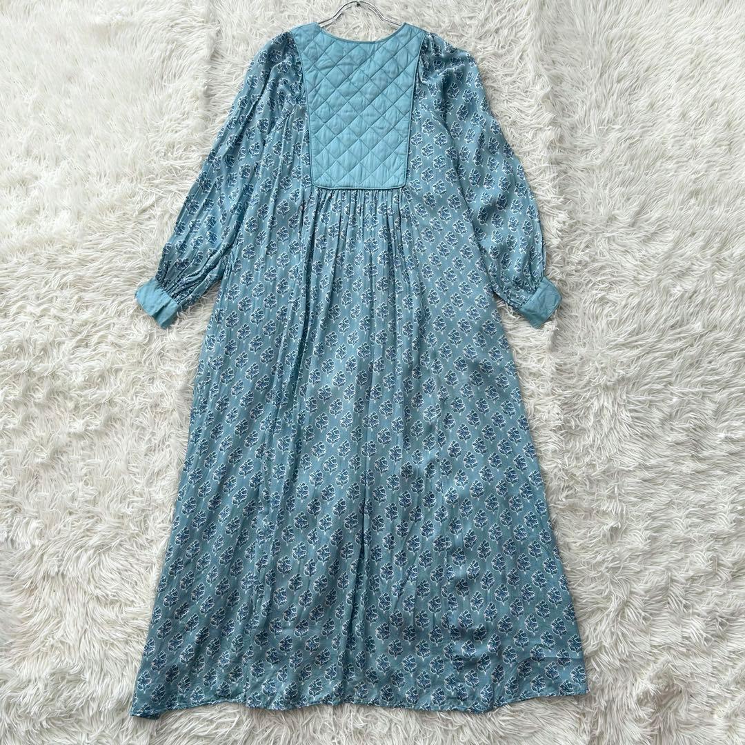 美品✨ ヌキテパ 2024年 モダールサテンフラワーツリープリント ヨークドレス