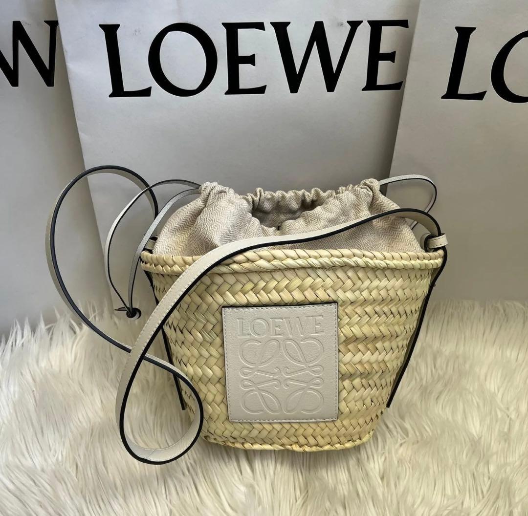 LOEWE かごバッグ ナチュラル　ヤシの葉