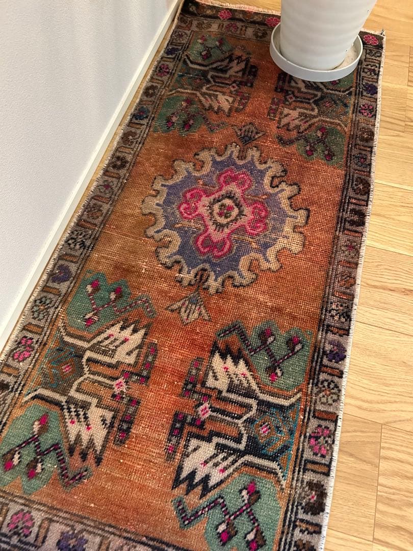 トライバルラグ・トルコヴィンテージラグ・ウール約52×124cm