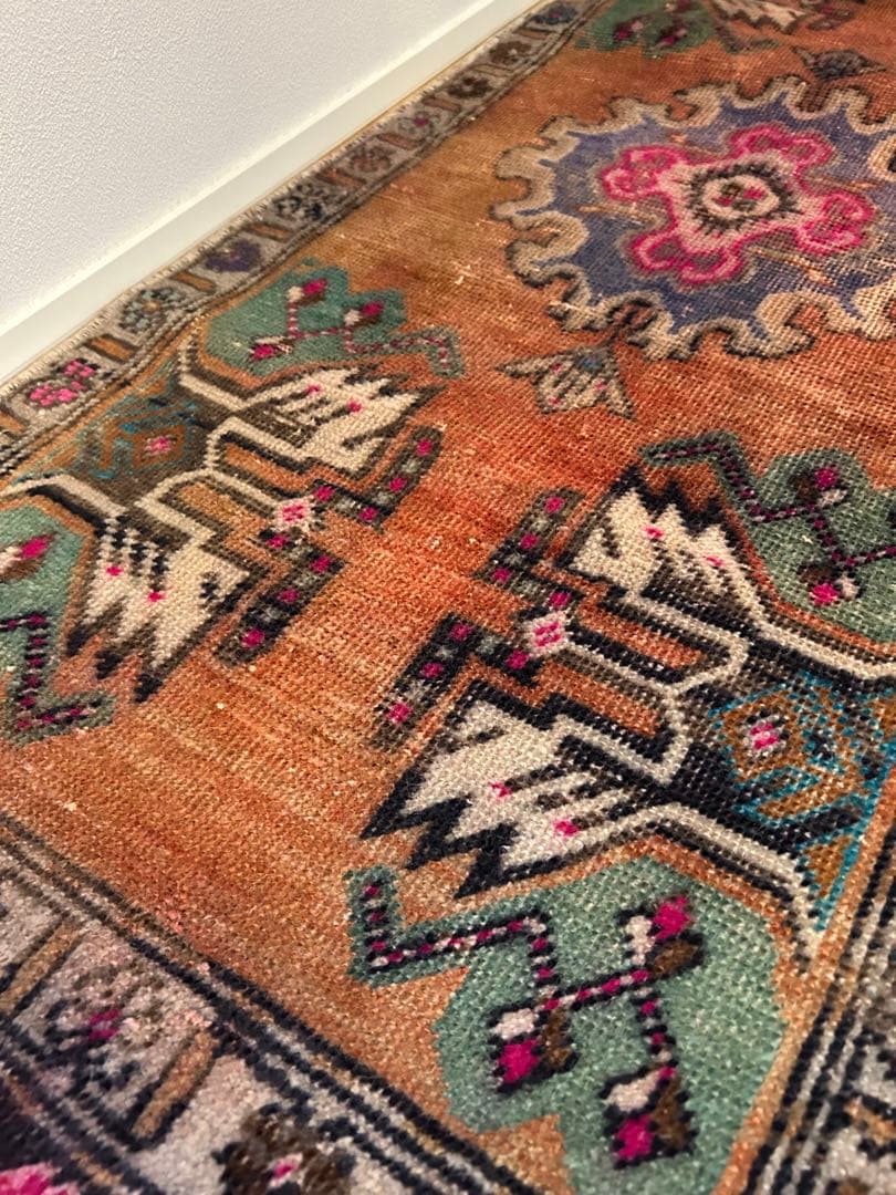 トライバルラグ・トルコヴィンテージラグ・ウール約52×124cm