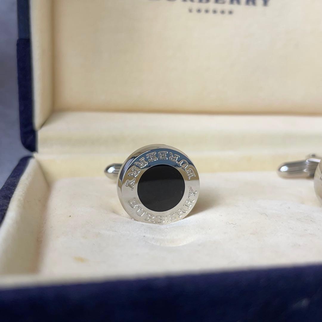 BURBERRY バーバリー サークル型 オニキス ロゴ刻印 カフス シルバー