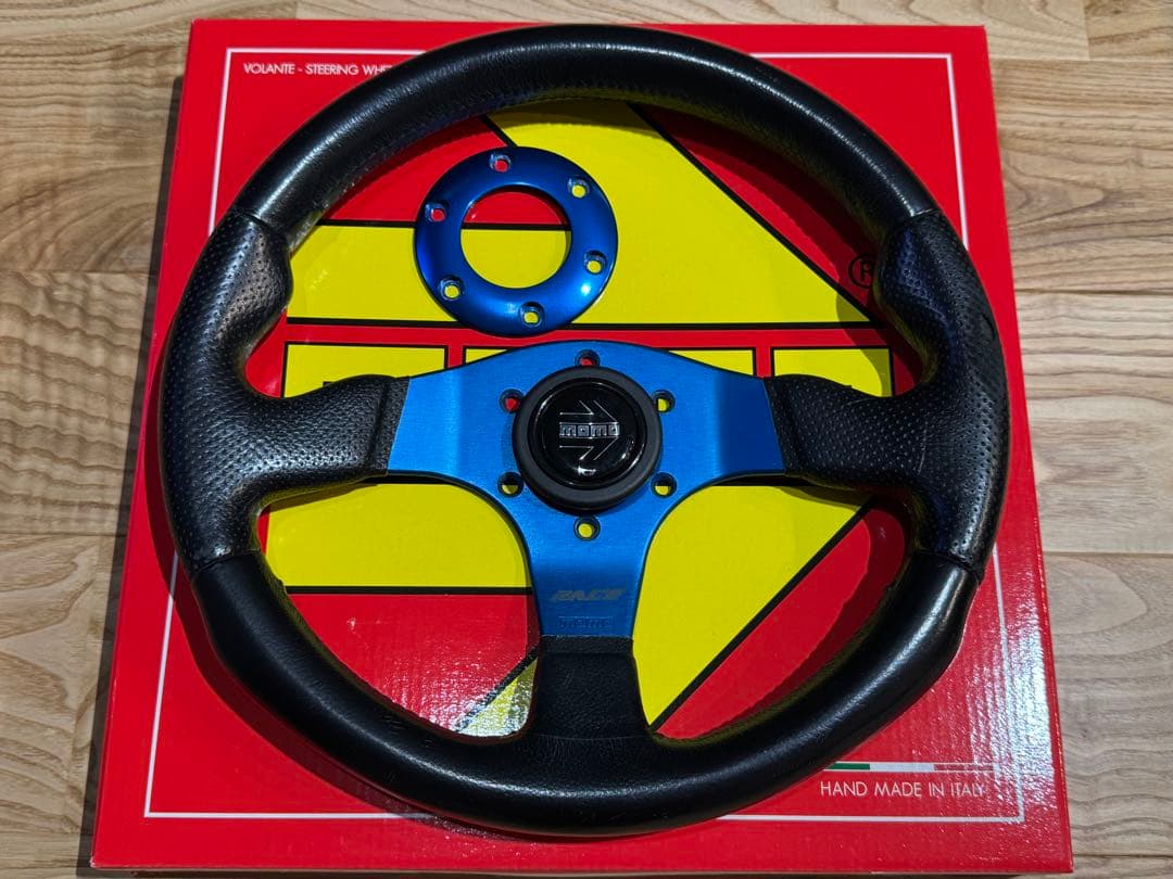MOMO RACE ステアリング メタリックブルー φ32