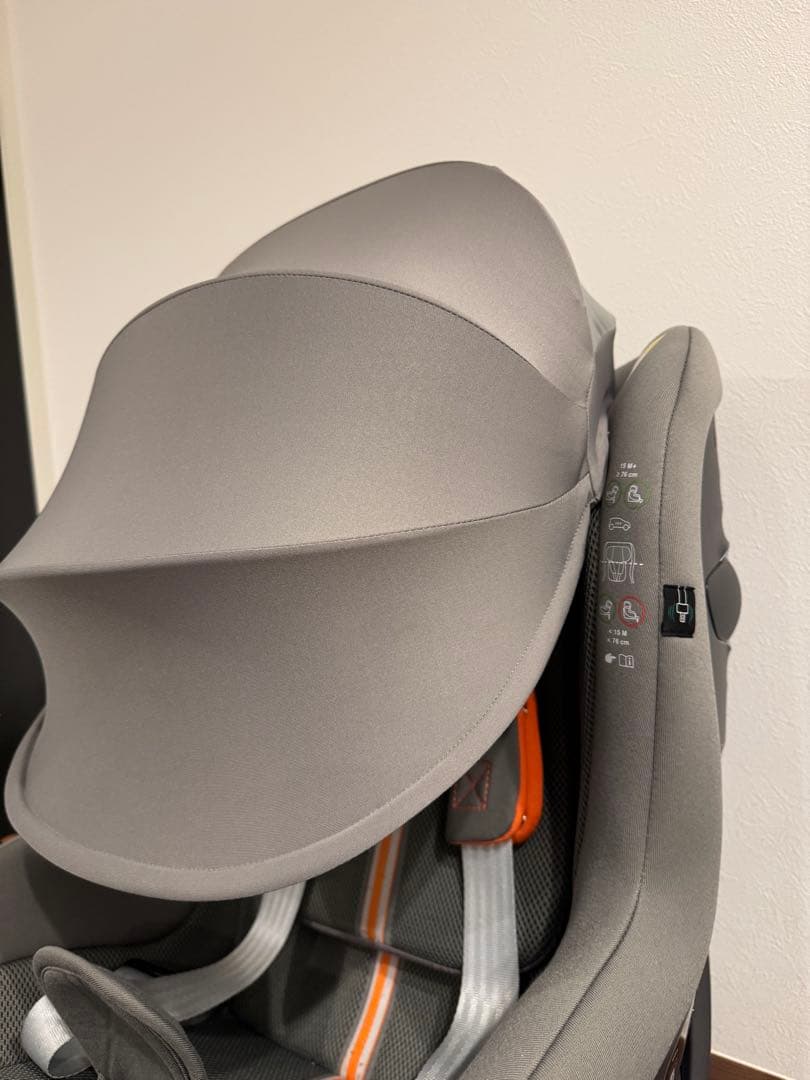 ISOFIX対応 グレー チャイルドシート