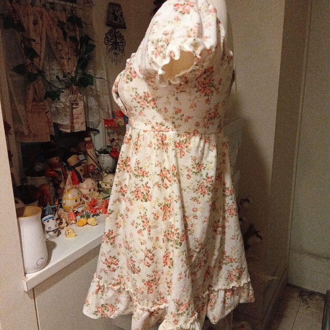 リズリサLIZLISAバラ柄ネルワンピース