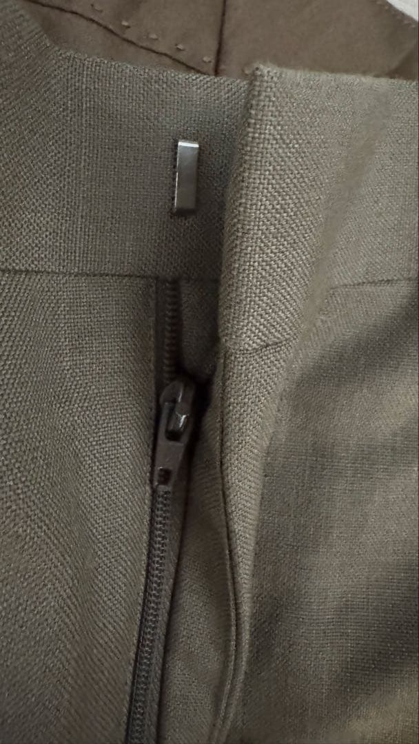 AURALEE BLUEFACED WOOLパンツ