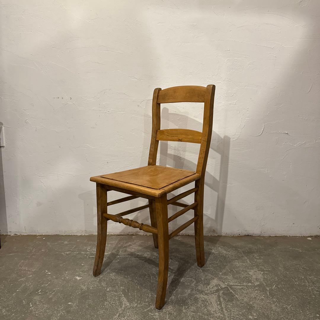 unanaヴィンテージ　ダイニングチェア　カフェチェア　1