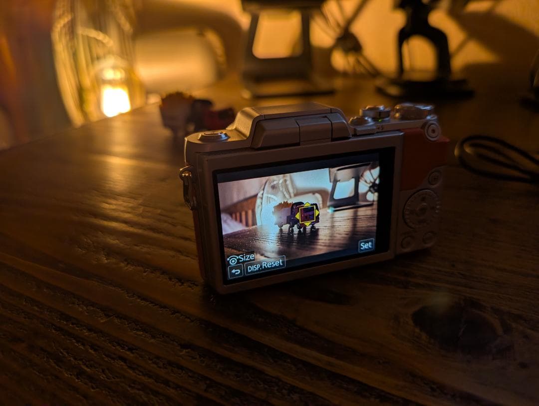 Panasonic LUMIX DMC-GF8 レンズキット 美品 ほぼ未使用