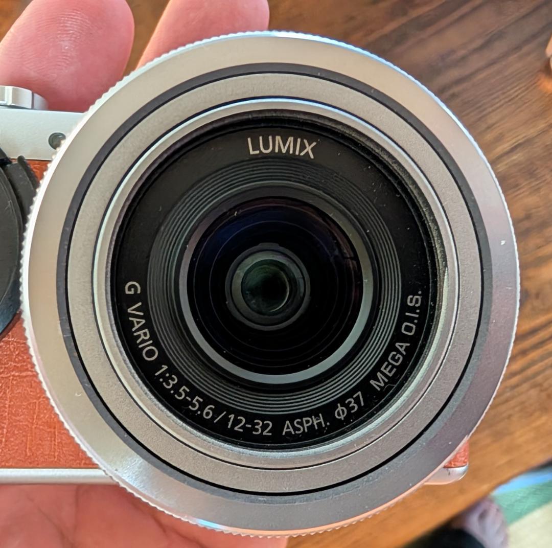 Panasonic LUMIX DMC-GF8 レンズキット 美品 ほぼ未使用