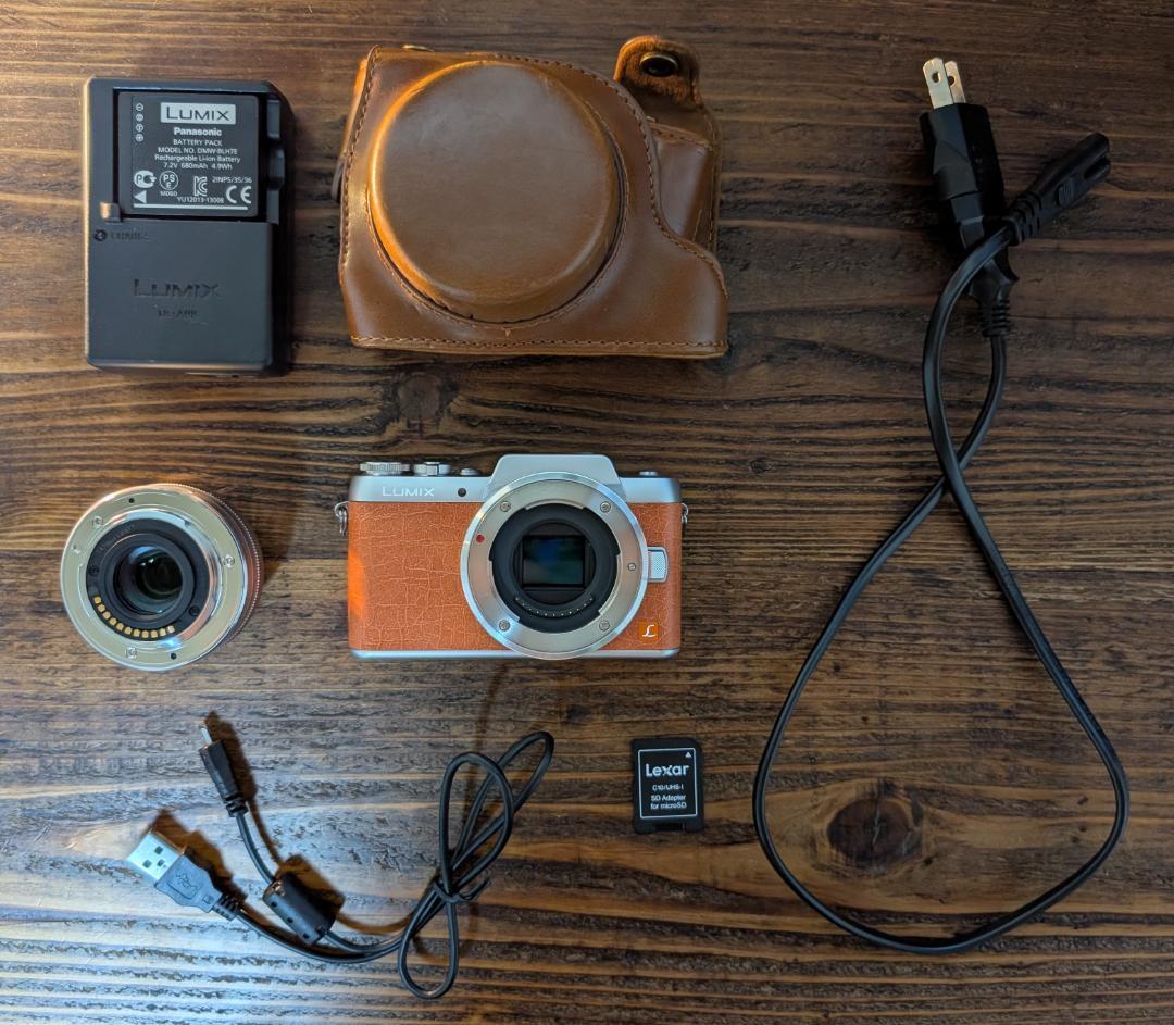 Panasonic LUMIX DMC-GF8 レンズキット 美品 ほぼ未使用