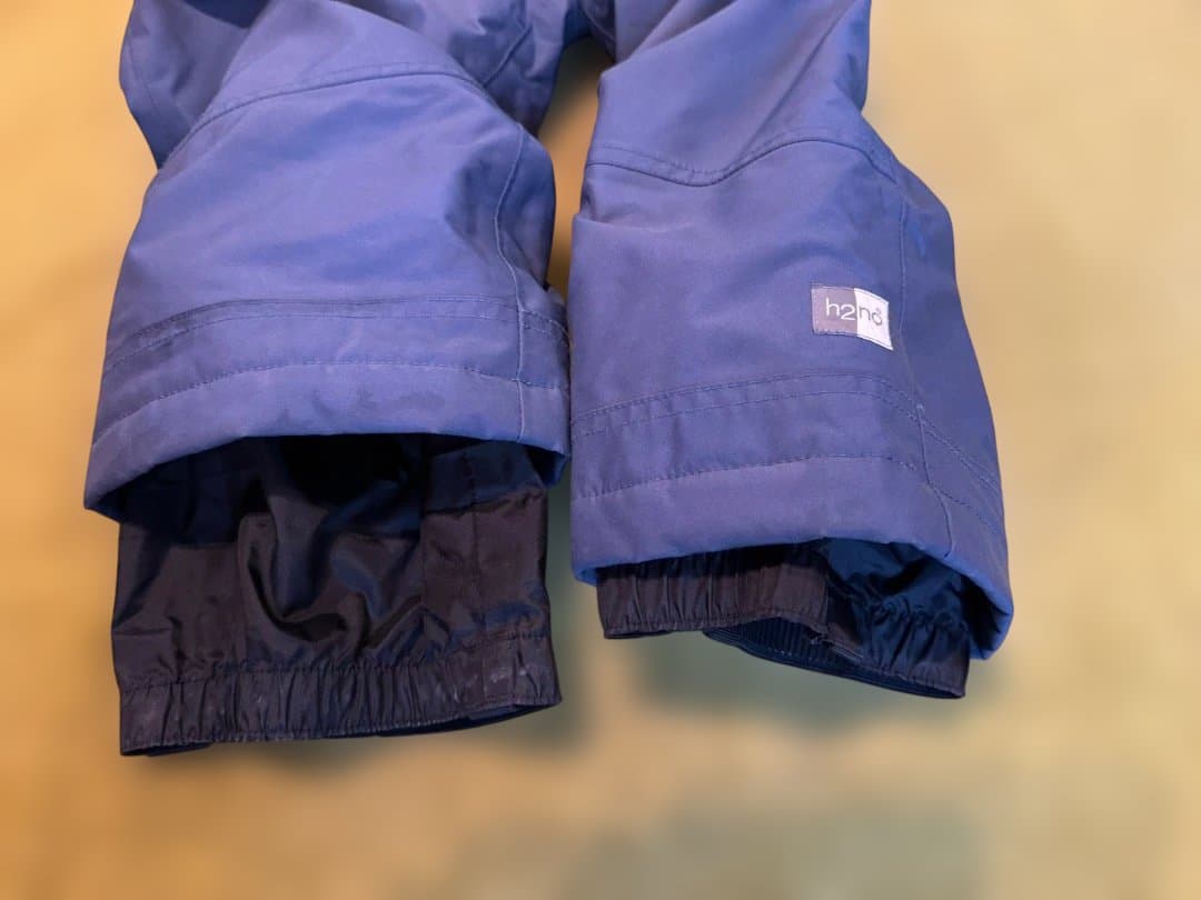 patagonia　キッズ　スノーウエア　Baby 3T　青紺柄