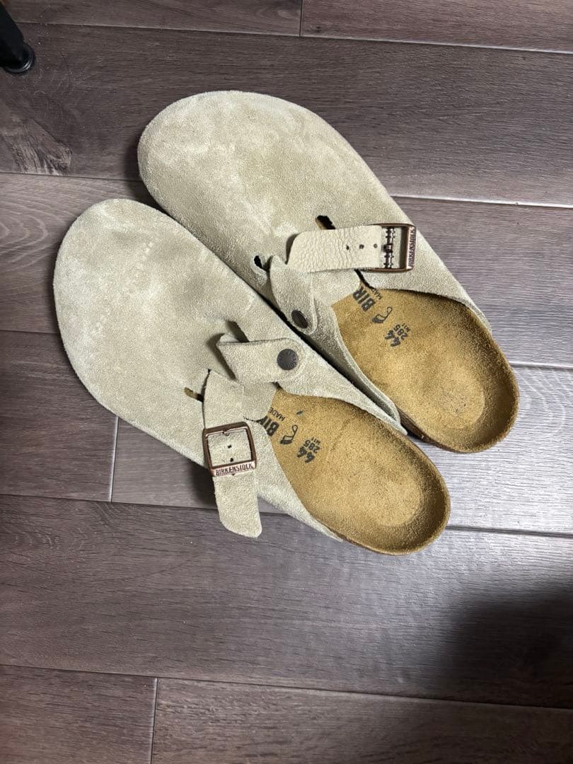 Birkenstock ベージュ スエード サンダル