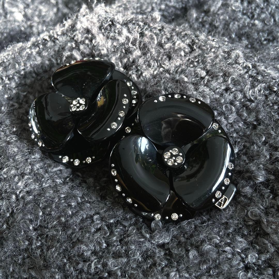 アレクサンドルドゥパリ フラワー バレッタ ダブルカメリア 黒 夏ヘアアクセ