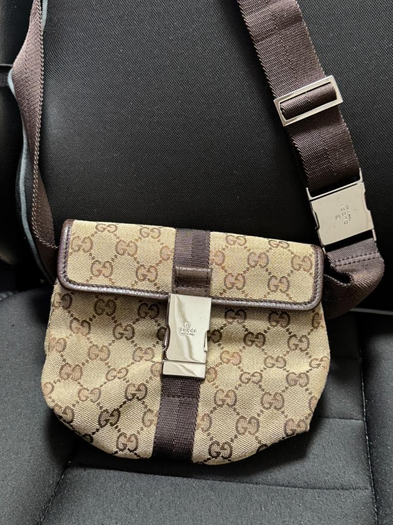 GUCCI グッチ ウエストバッグ ウエストポーチ GGキャンバス