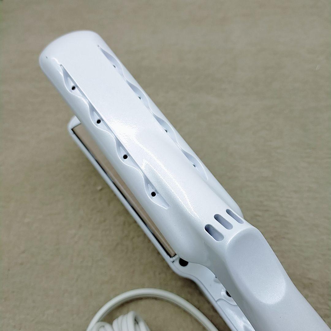 ほぼ未使用❤KINUJO 絹女 ストレート アイロン ホワイト