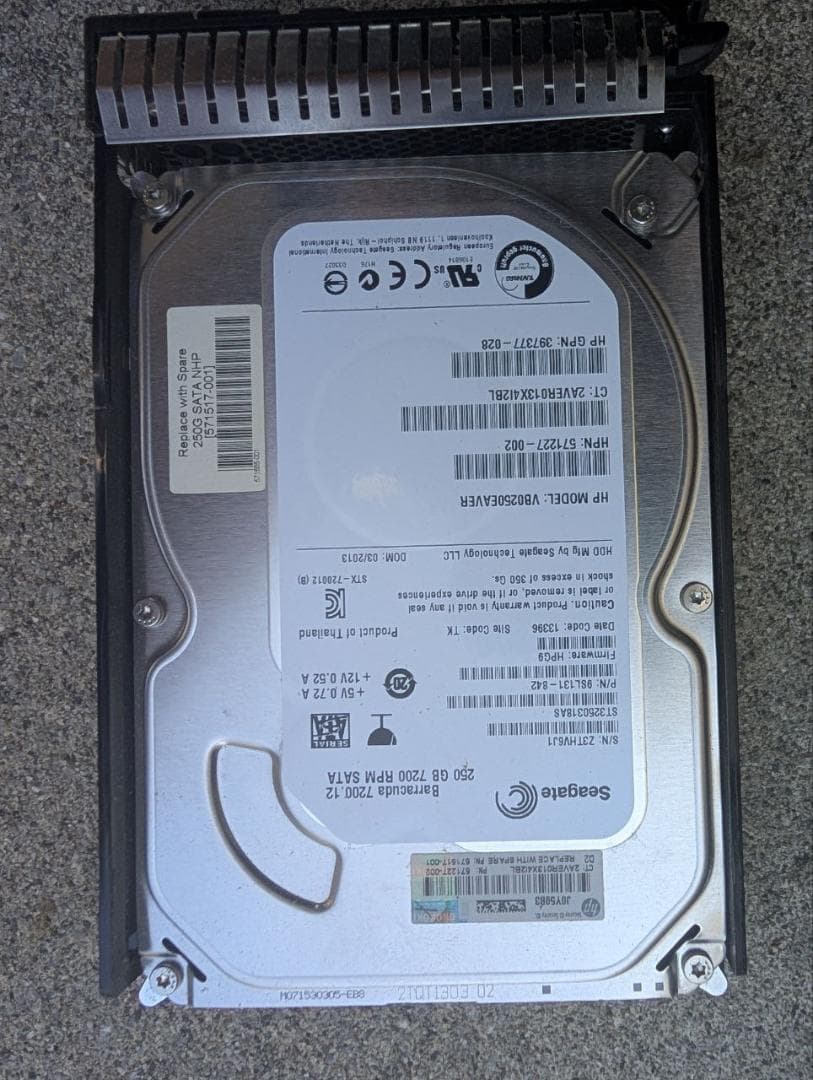 HP ProLiant MicroServer Gen8 サーバー