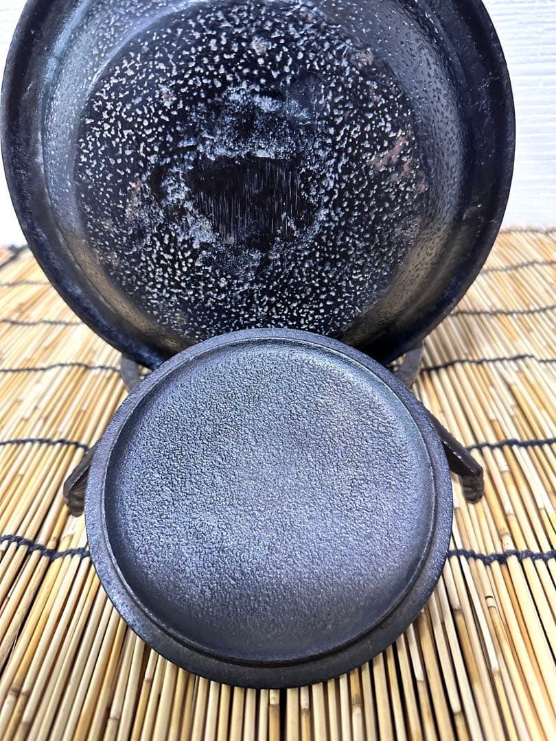 未使用、保管品、付属品付　南部岩鋳造　１８型　千鳥文様　南部鉄瓶　南部鉄器　鉄瓶