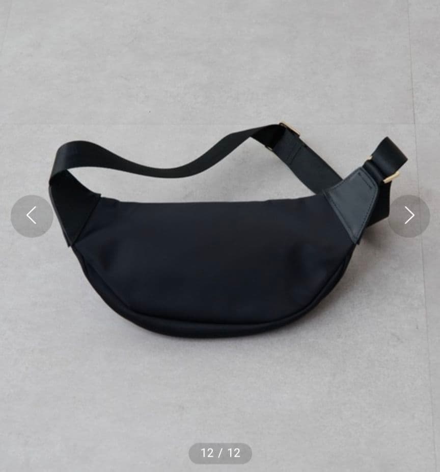 【新品♥】Whim Gazette 【Hoaw.】ナイロンBODYバッグ