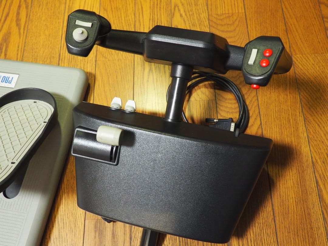 FlightSim YOKE & PRO PEDALS　ジャンク扱い