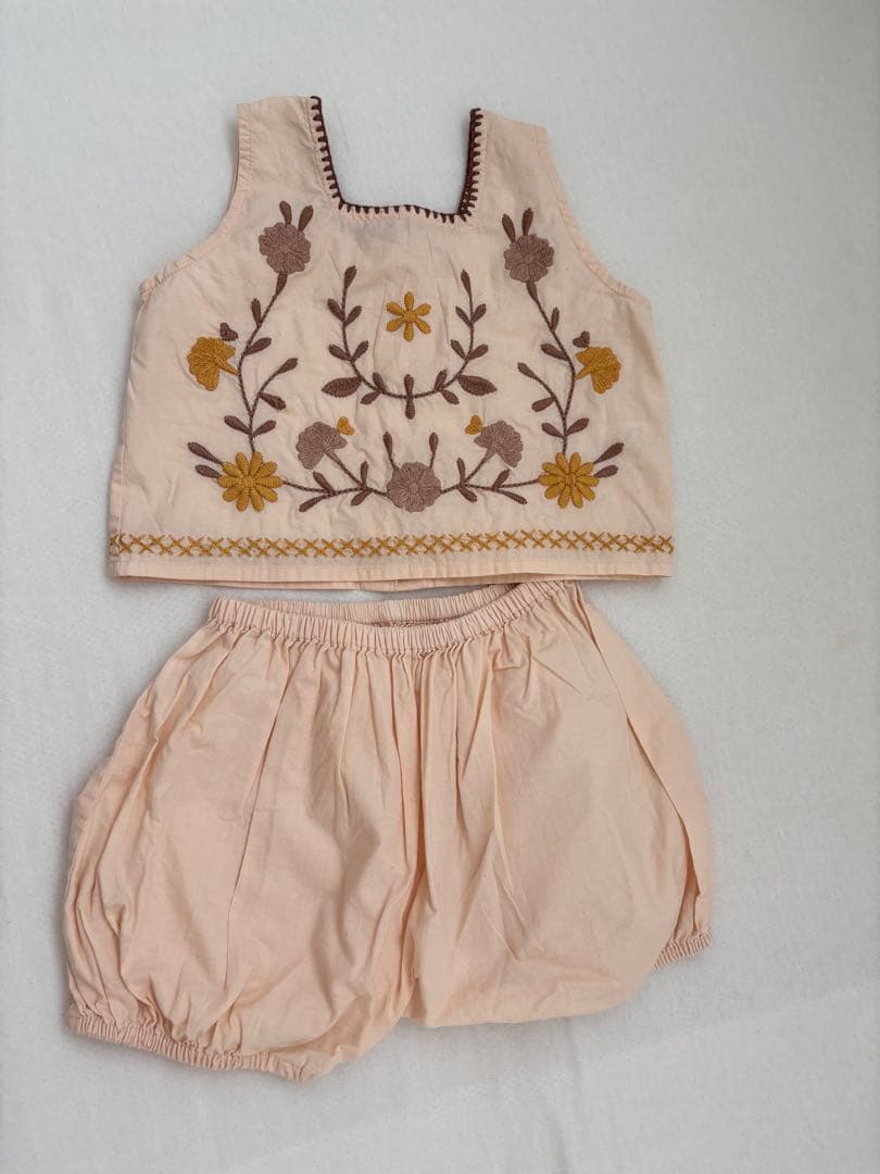 apolinakids セットアップ　M (3-4y)