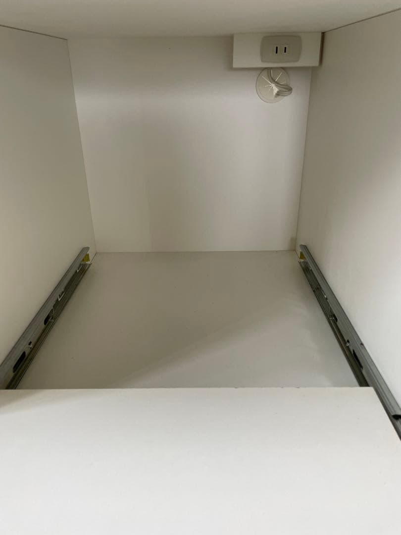 【4/26までの出品】ニトリ　レンジボード　食器棚　カップボード