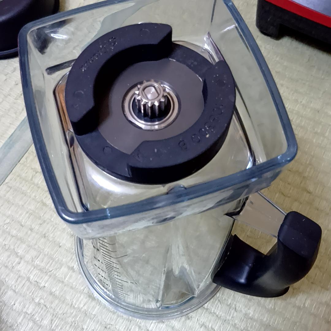 Vitamix バイタミックス VM0111 ミキサー レッド