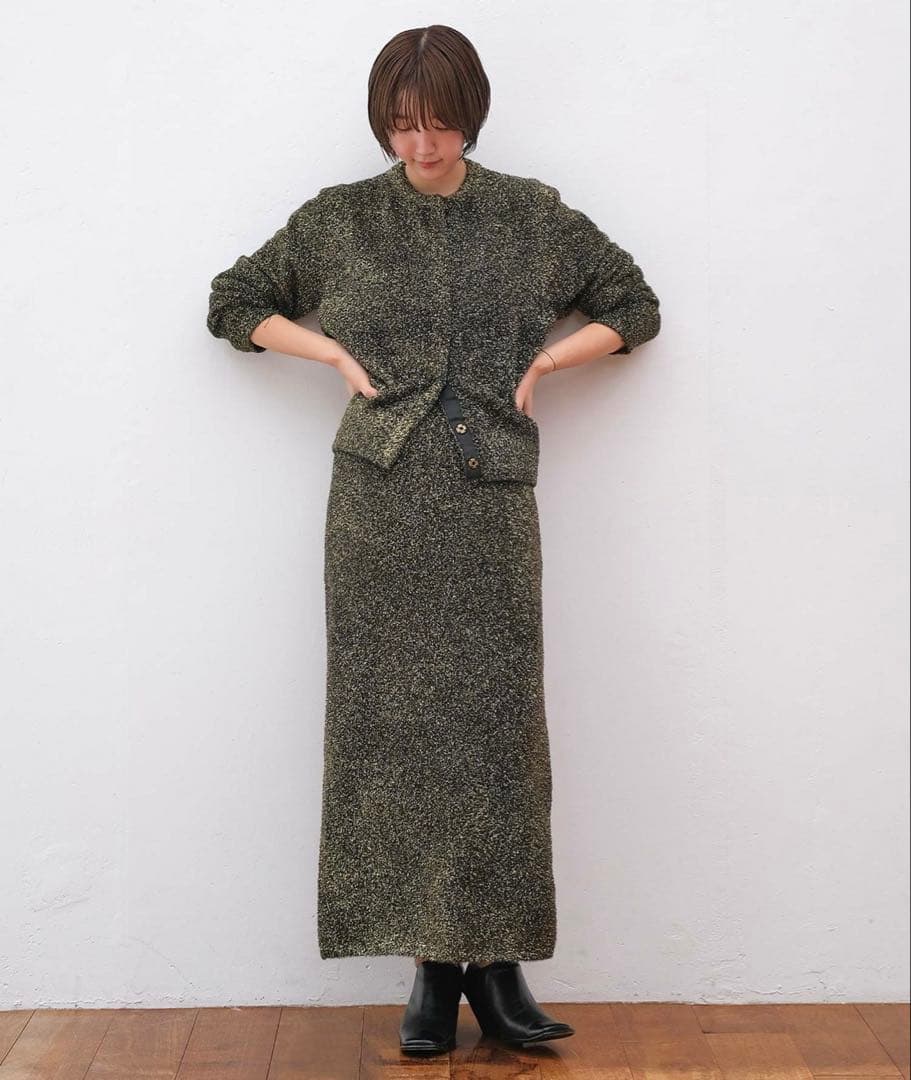 【新品未使用】グリッターニットカーディガン＆Iラインスカート セット売り