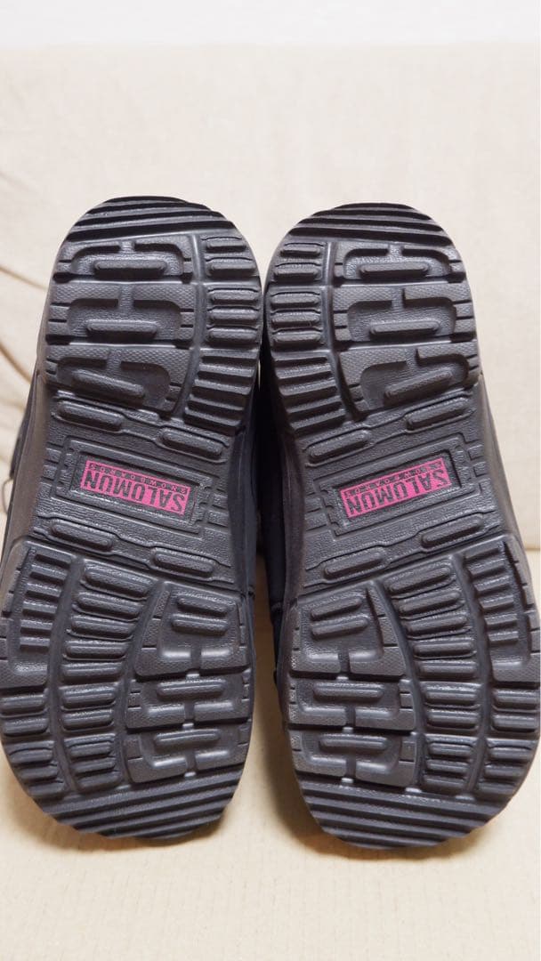 最終値下げ!未使用 Salomon スノーボードブーツ BOAシステム ブラック