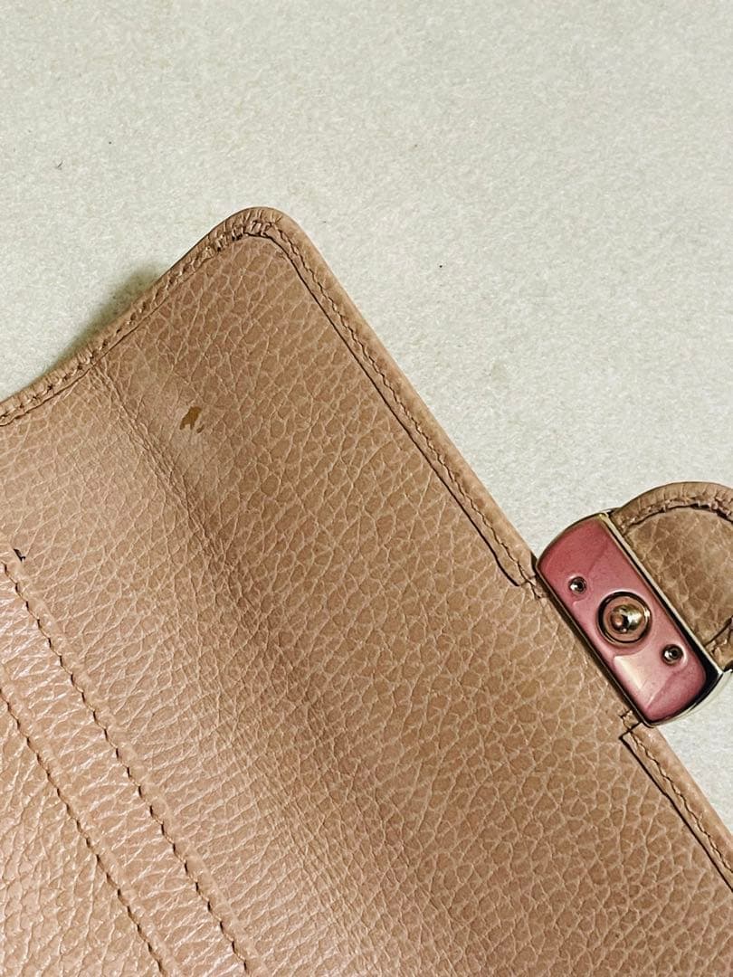 GUCCI ベージュ レザー 長財布