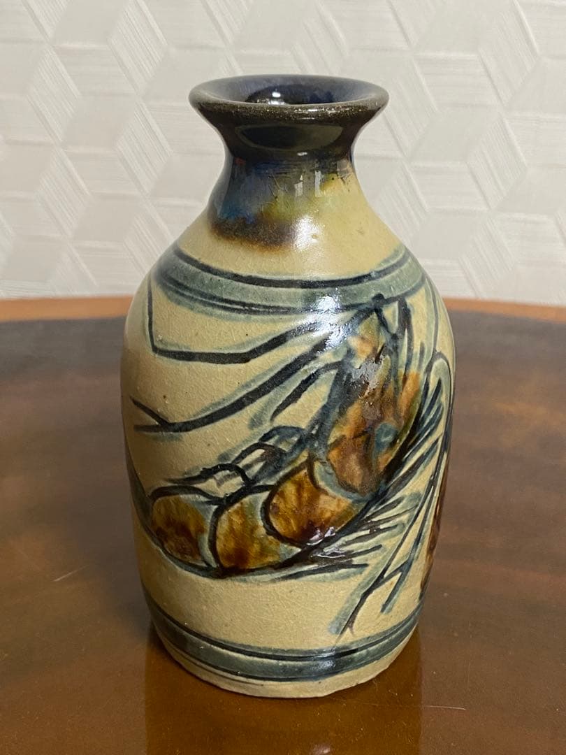 みりん　金城次郎　壺屋焼　海老魚文徳利　コップ　２個セット