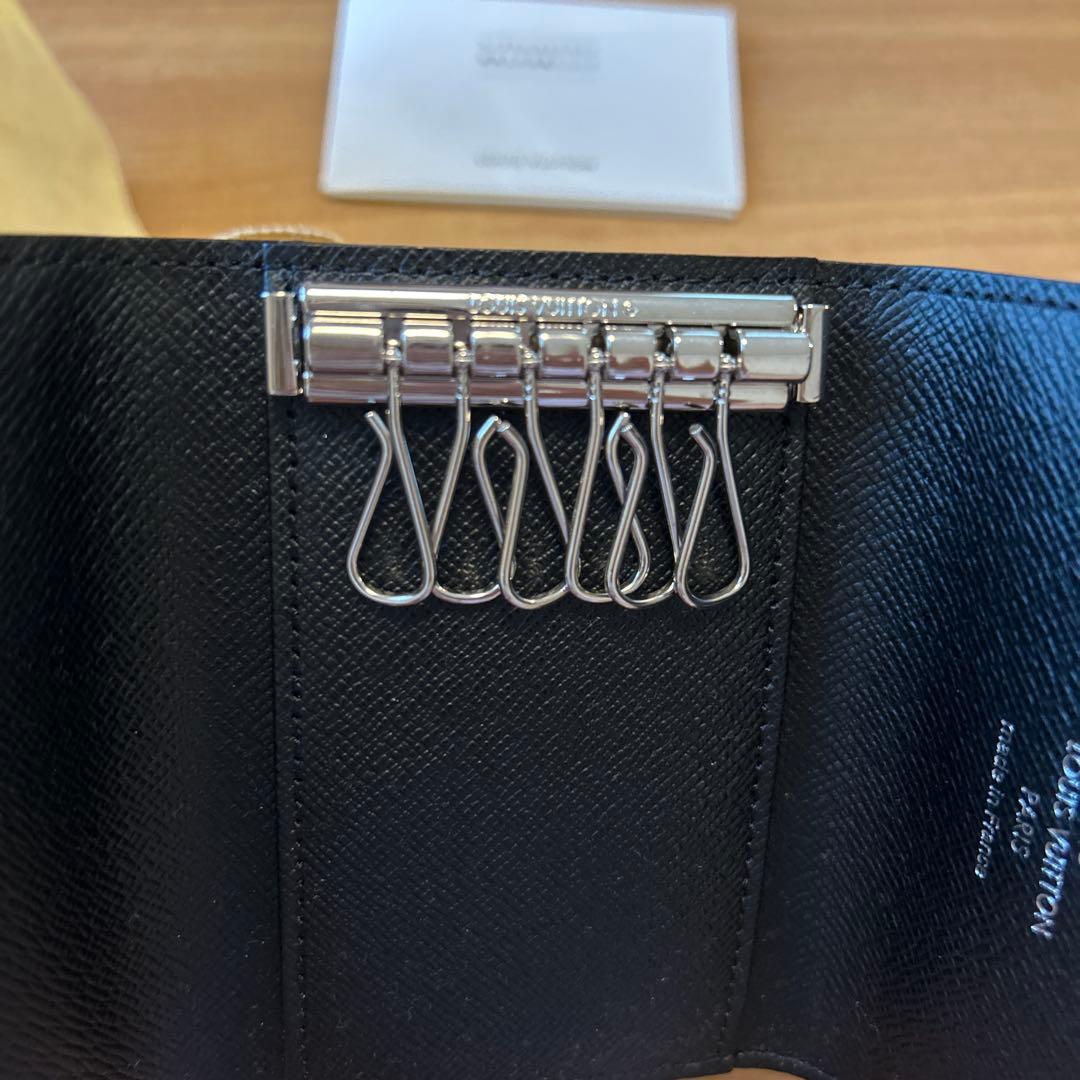 【新品、未使用】Louis Vuitton ダミエ・グラフィット キーケース