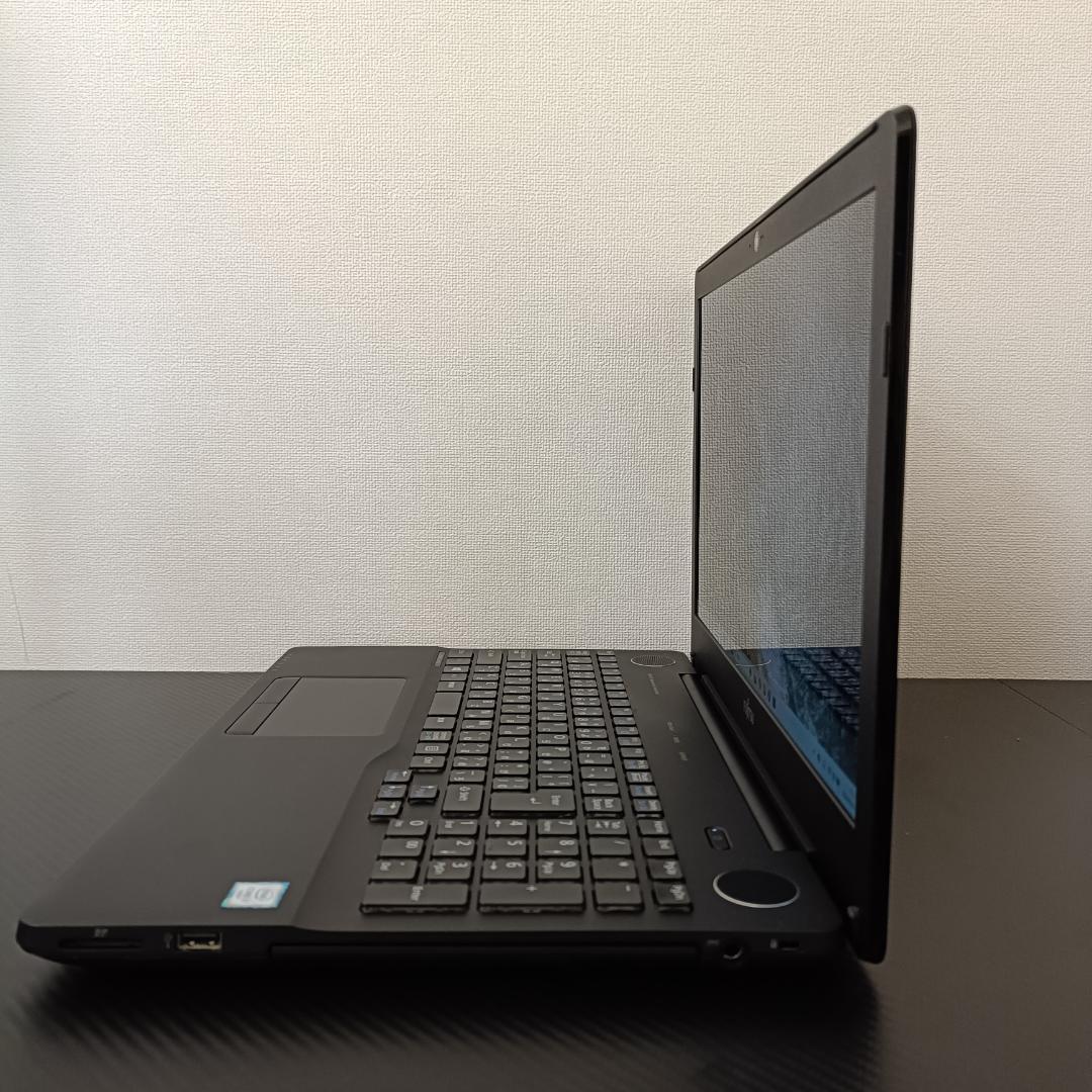 ノートPC Windows11 Core i7 SSD メモリ8GB 富士通 黒