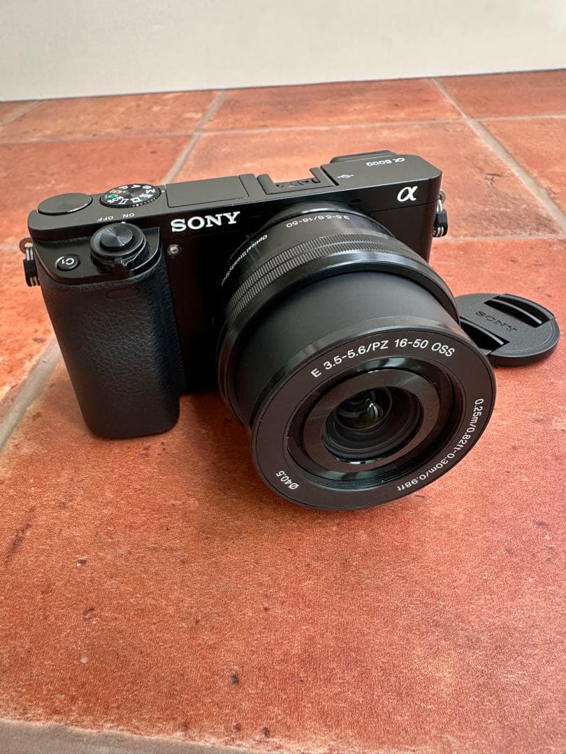 デジタルカメラ Sony a6000 INTERNATIONAL Sony 16-50mm