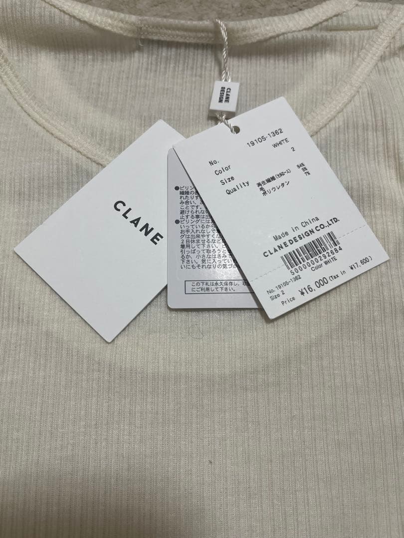 CLANEクラネ　LAYERED SHOULDER CUT TOPS カットソー