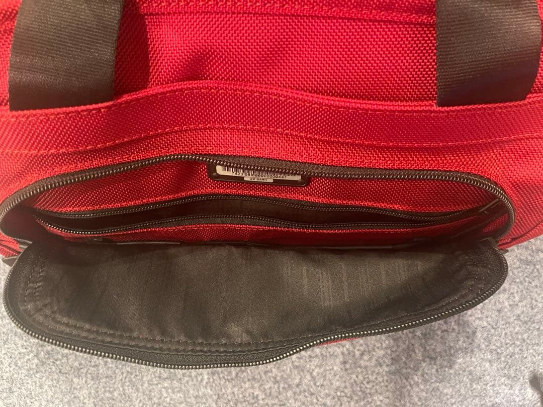 美品です♪ TUMI ボストンバッグ　レッド