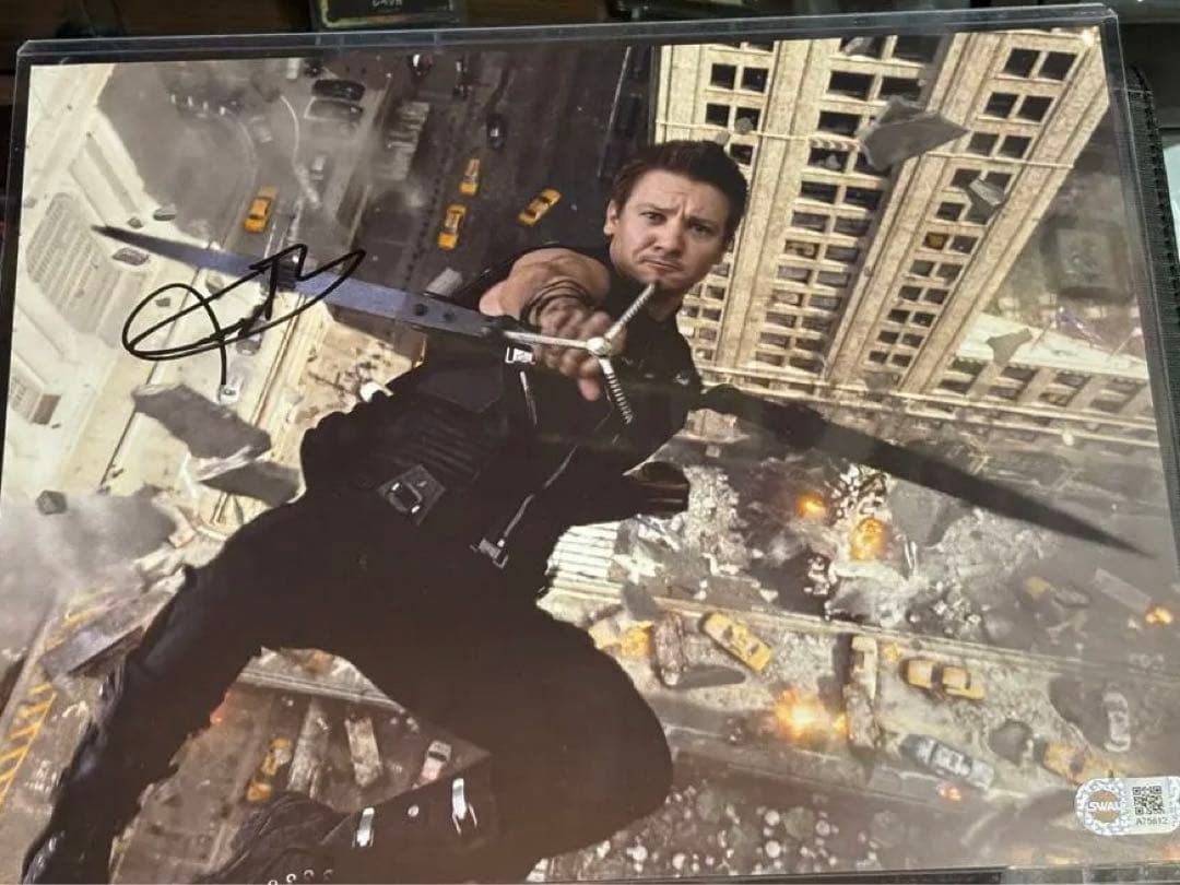 のあ　ジェレミー・レナーSWAU 直筆サイン