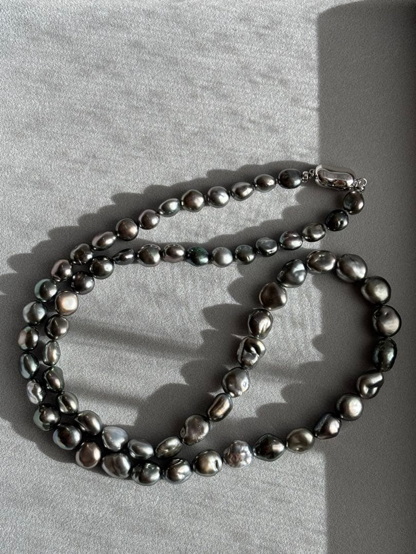 黒蝶ケシパール　ネックレス