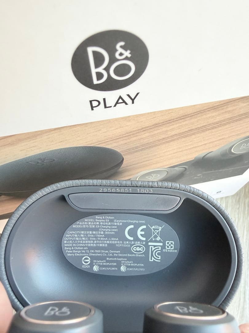イヤホン Bang & Olufsen Beoplay E8 Wireless