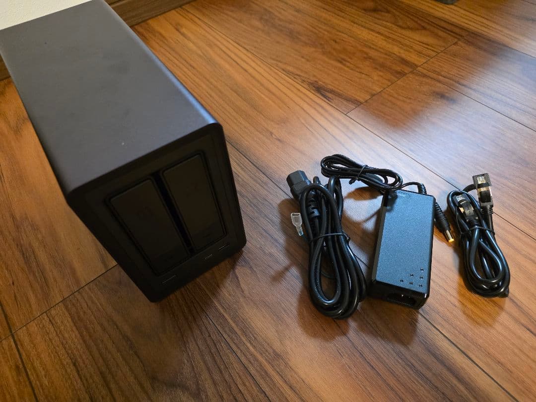 UGREEN NASyne DXP2800と8TB WD Red Plusセット