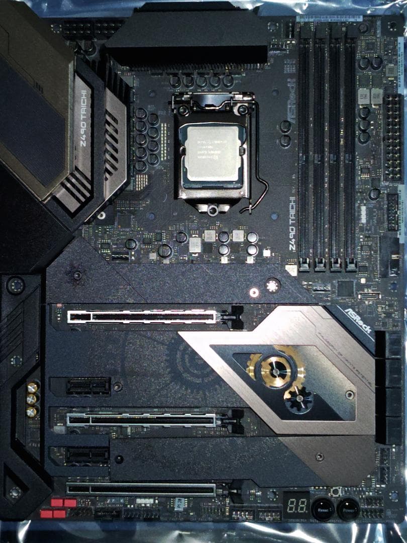 マザーボード ASRock Z490 Taichi + INTEL i7-10700K