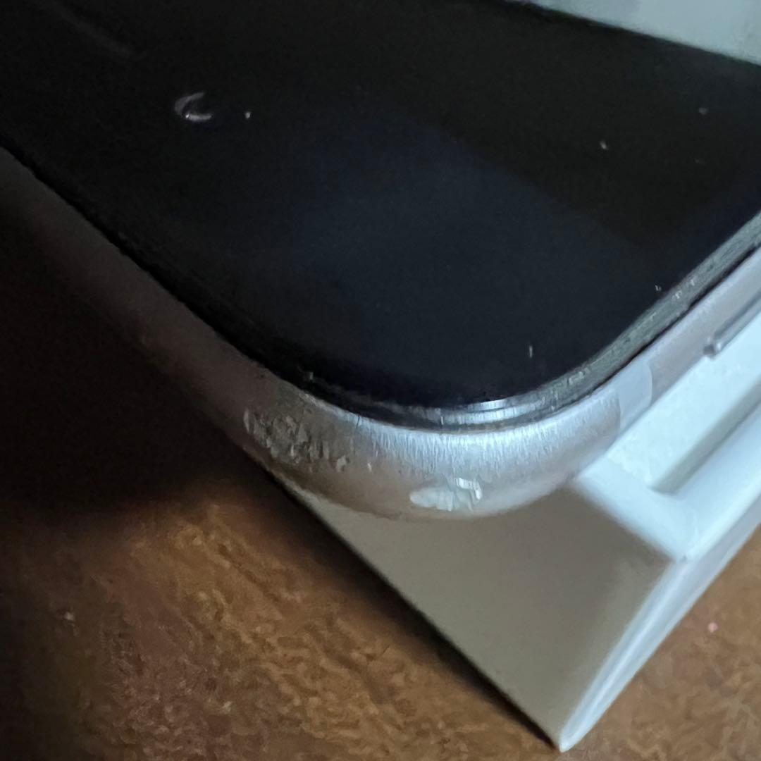 Apple iPhone SE (第3世代) スペースグレー 本体　64GB