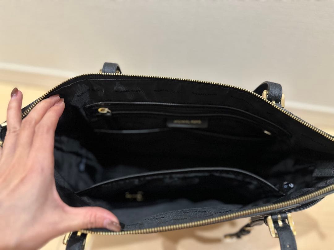 【美品】MICHAEL KORS ブラック トートバッグ　通勤　就活