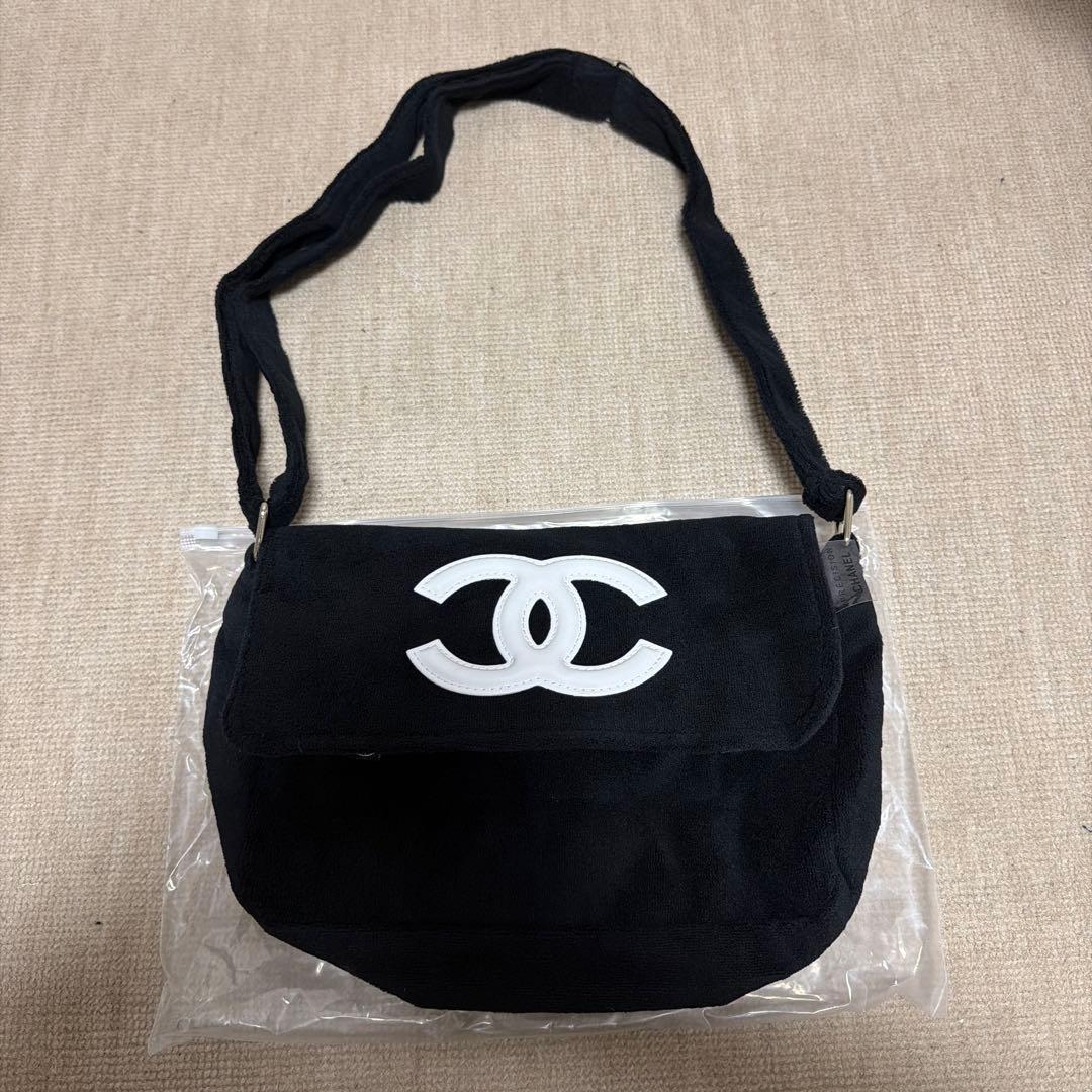 新品　シャネル　ノベルティ　ショルダーバッグ　非売品　ブラック　パイル　エナメル