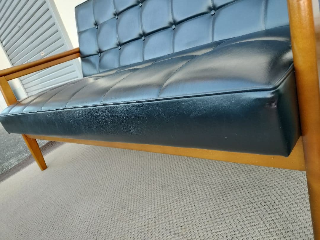 カリモク60 Kチェア 2シーター スタンダード ブラック