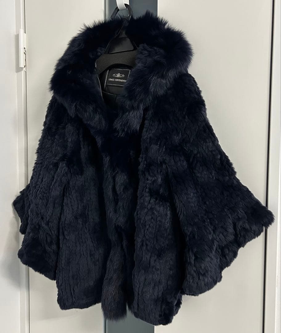 グレースコンチネンタル ネイビー ポンチョ ファー コート