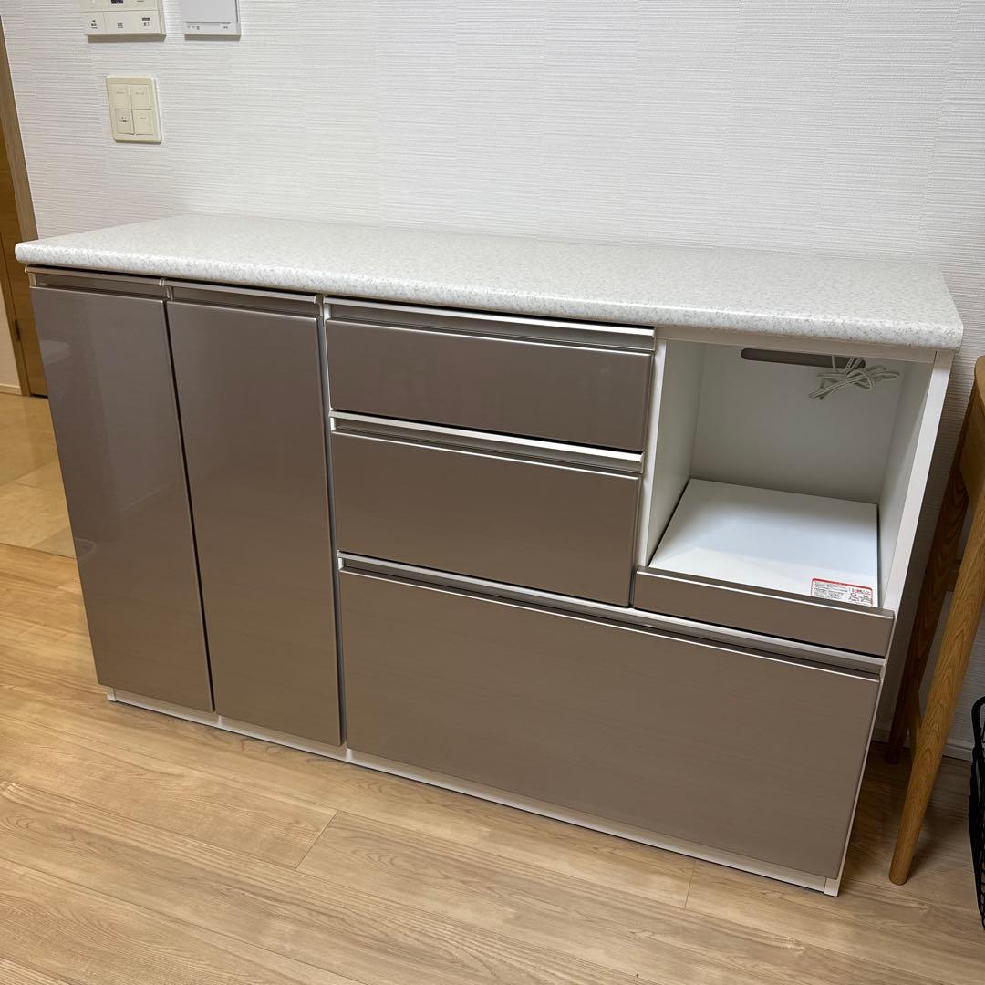 ニトリ　キッチンカウンター（アルミナ2 140CT SI）