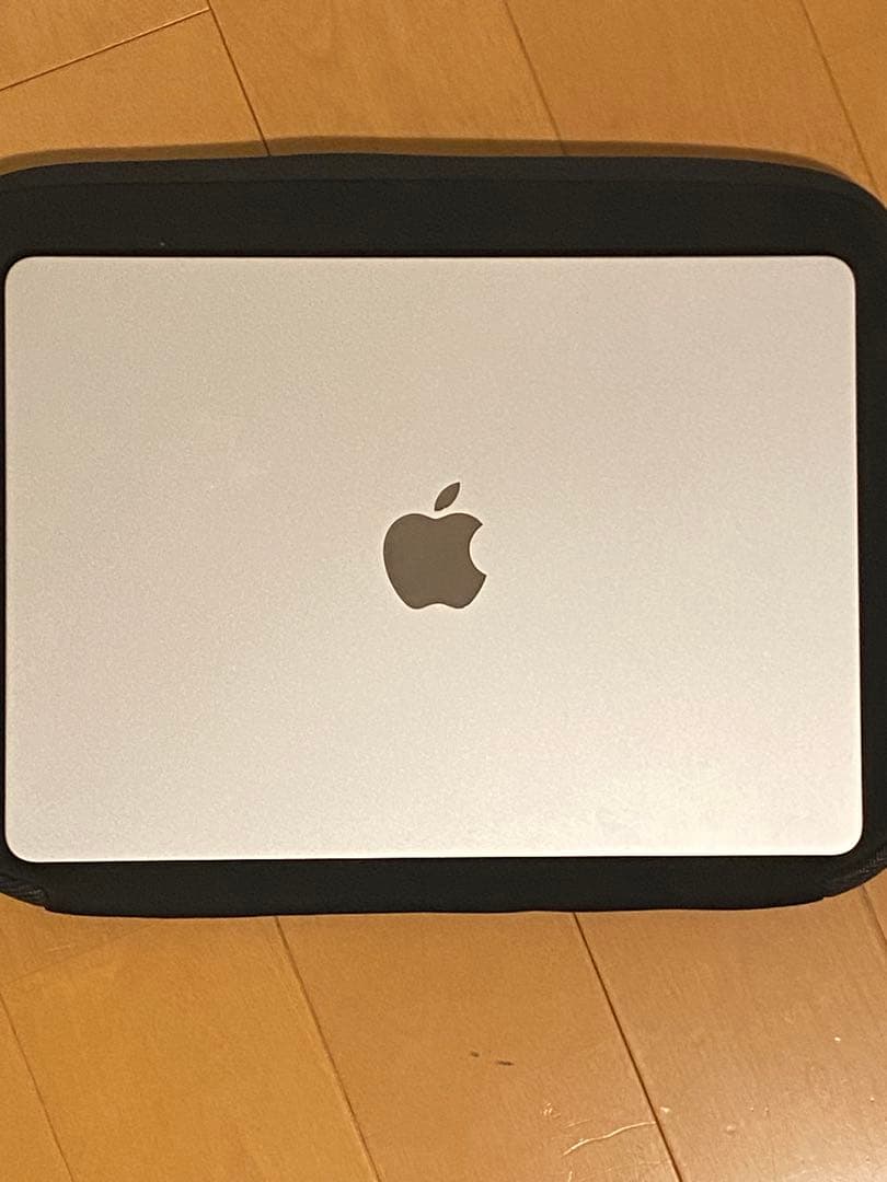 美品Apple MacBook Air M2 バッテリー容量100%