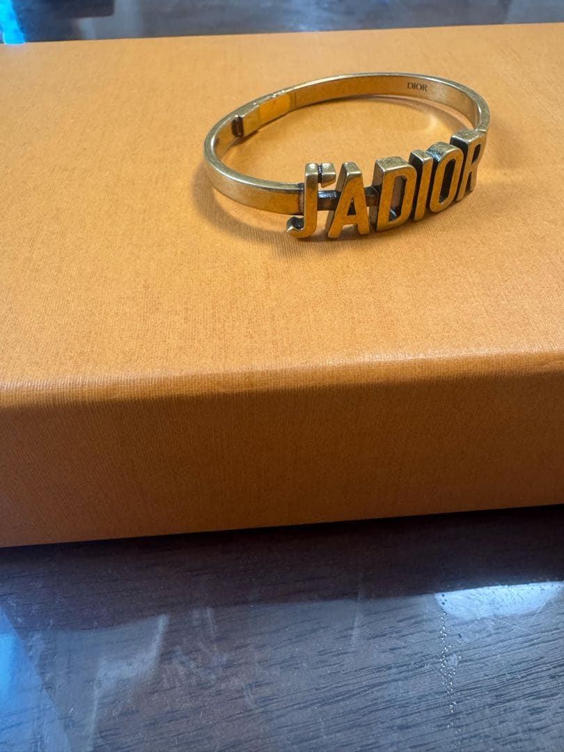 J'ADIOR ゴールド バングル
