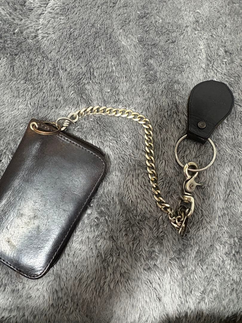 HTC ミドルウォレット ターコイズ フラワーモチーフ スタッズ　亀吉様